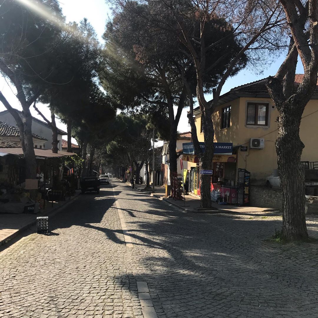 81828039_591674988076989_1630544117708579687_n(1)